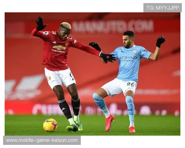 曼城连续小范围配合,对方防线频繁失衡